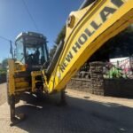 2011 New Holland B115B Command Control Powershift Wheeled Front Loader Backhoe - Image 3