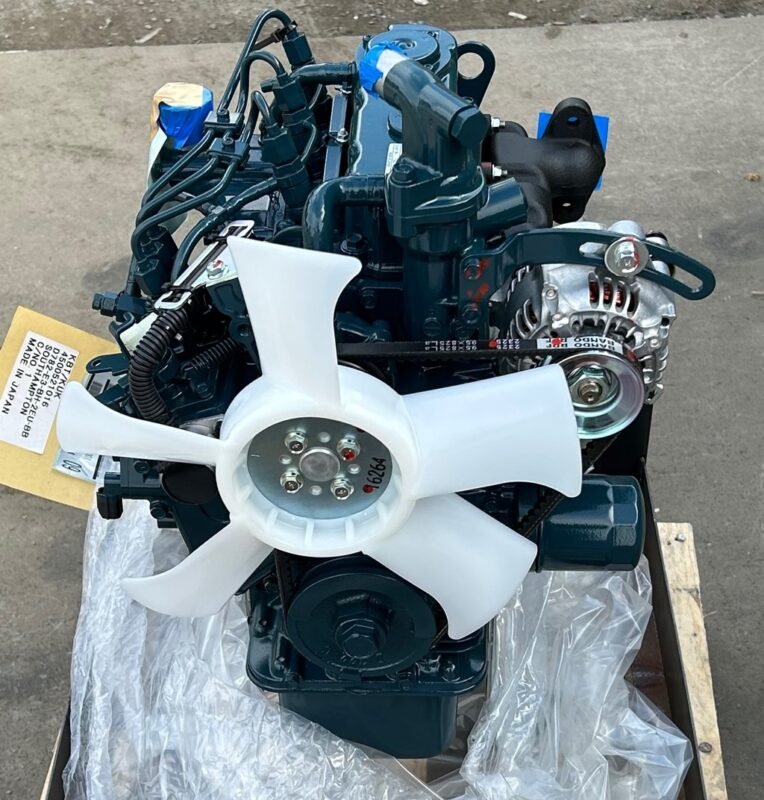 Brand new Kubota D782 complete excavator engine model D782-E3-BH2EU-BB