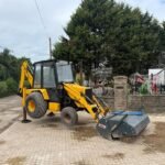 Lewis Badger 4WD Front Loader Backhoe With 2023 Suton Hydraulic Sweeper Bucket - Image 5