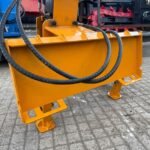 New/Unused 2025 GIYI GY-AD680 Hydraulic Skidsteer Post Knocker - Image 5