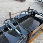 New/Unused 2025 GIYI GY-PG72 72" Skidsteer Bucket Grab - Image 2