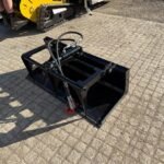 New/Unused 2025 GIYI Mini Skidsteer Bucket Grab - Image 3