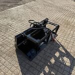 New/Unused 2025 GIYI Mini Skidsteer Bucket Grab - Image 4