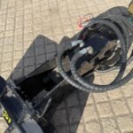 New/Unused 2025 GIYI Mini Skidsteer Hydraulic Post Knocker - Image 4