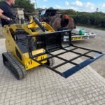 New/Unused 2025 GIYI Mini Skidsteer Land Leveller Menage Rake - Image 5