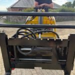 New/Unused 2025 GIYI Mini Skidsteer Side Shift Pallet Forks And Frame - Image 7