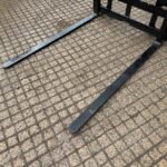 New/Unused GIYI Skidsteer Pallet Forks And Frame - Image 6