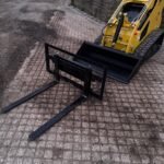 New/Unused Mini Skidsteer Pallet Forks And Fame - Image 4