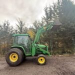 2003 JOHN DEERE 4610 43HP 4WD COMPACT TRACTOR WITH FRONT LOADER AND BUCKET