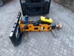 NEW/UNUSED GIYI SKIDSTEER HYDRAULIC ROCK BREAKER/POST KNOCKER - Image 3