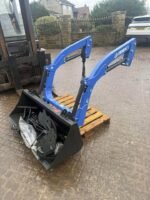 NEW/UNUSED ISEKI MX C1 TRACTOR LOADER AND BUCKET - Image 3