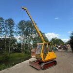 SMC CX220 2.2 TON LIFT RUBBER TRACKED CRANE WITH BLADE