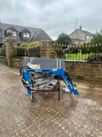 UNUSED METRO-STAL FL300 FRONT LOADER AND BUCKET - Image 2