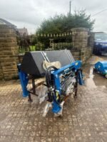 UNUSED METRO-STAL FL300 FRONT LOADER AND BUCKET - Image 4