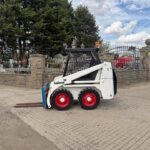 BOBCAT 533 WHEELED SKIDSTEER LOADER