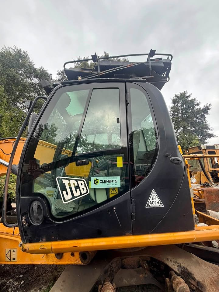 JCB JS SERIES EXCAVATOR CAB 1 JCB JS SERIES EXCAVATOR CAB - Image 1