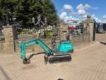 KOMATSU PC02 MINI EXCAVATOR W/ X1 BUCKET ETC