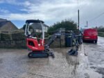 NEW/UNUSED EVERUN ERE10 PRO MINI EXCAVATOR BUNDLE W/ EXPANDING TRACKS/BLADE ETC.