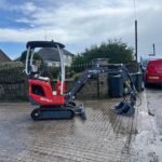 NEW/UNUSED EVERUN ERE10 PRO MINI EXCAVATOR BUNDLE W/ EXPANDING TRACKS/BLADE ETC.