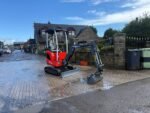 NEW/UNUSED EVERUN ERE10 PRO MINI EXCAVATOR BUNDLE W/ EXPANDING TRACKS/BLADE ETC. - Image 6